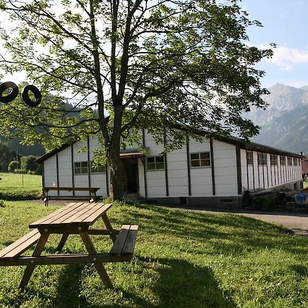 Mountain Lodge Backpackercamp เลงค์ ภายนอก รูปภาพ